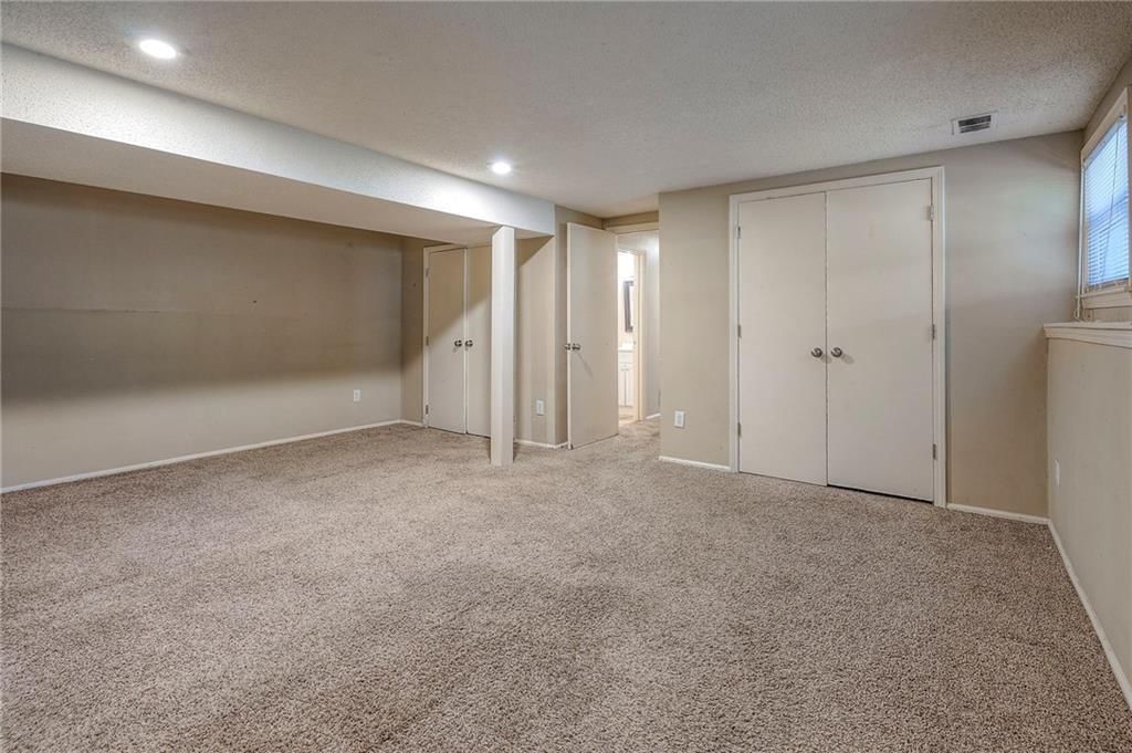 9805 Hillcrest Road — photo 31