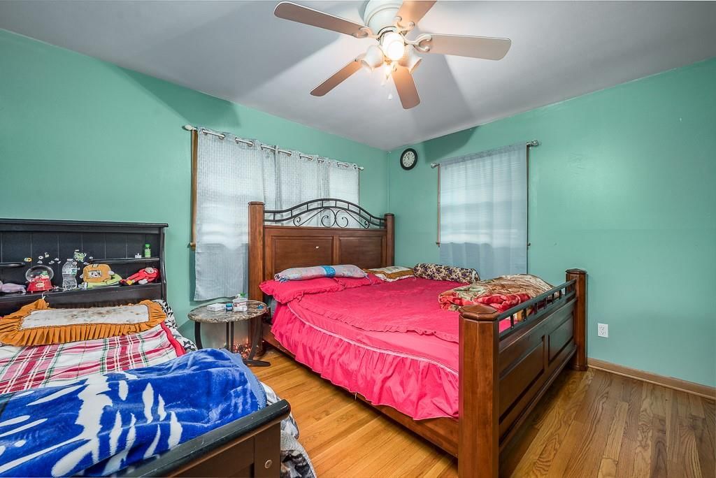6638 Greeley Avenue — photo 8