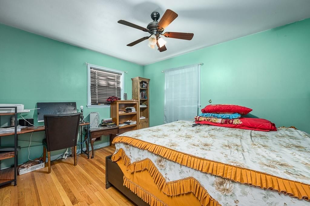 6638 Greeley Avenue — photo 10