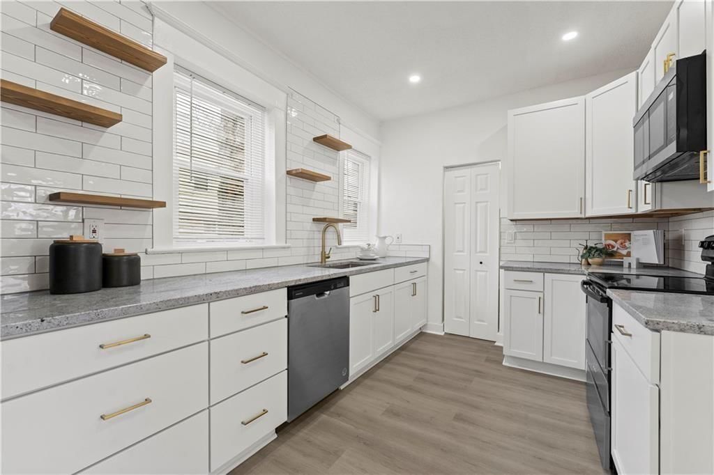 3232 Woodland Avenue — photo 17