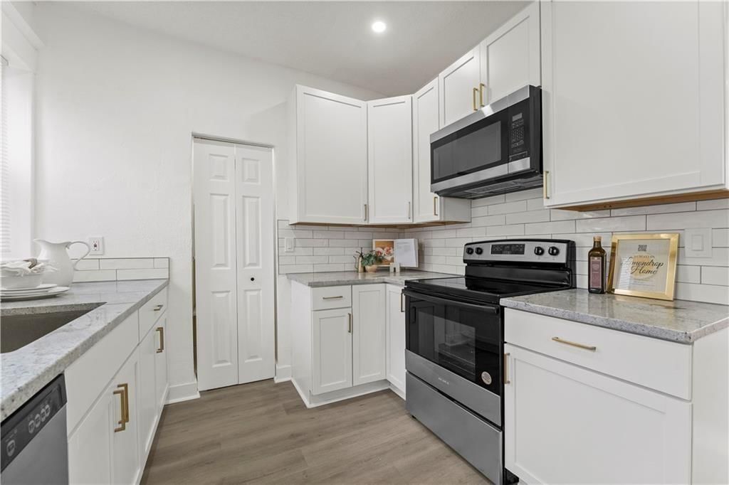 3232 Woodland Avenue — photo 18