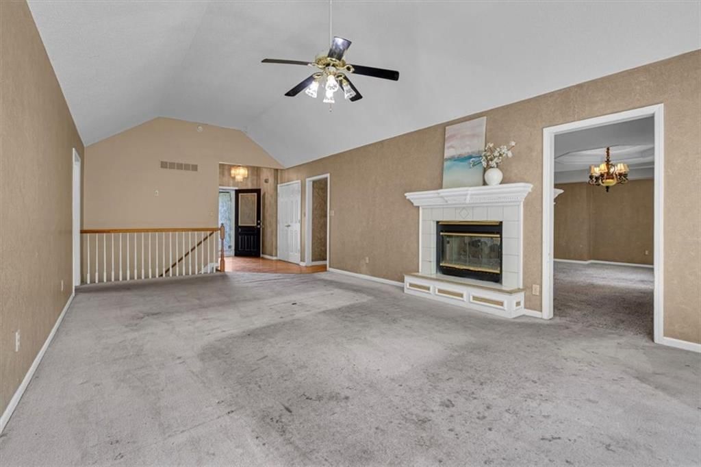 120 NW Whitlock Drive — photo 11