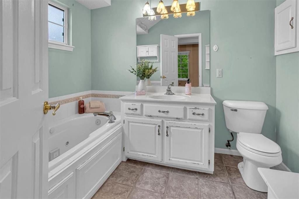 120 NW Whitlock Drive — photo 23