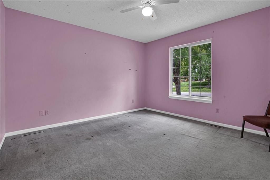 120 NW Whitlock Drive — photo 25