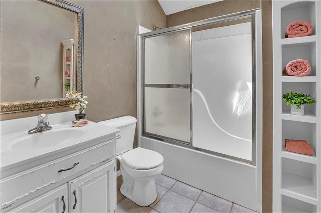 120 NW Whitlock Drive — photo 28