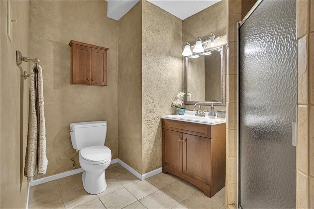 120 NW Whitlock Drive — photo 34