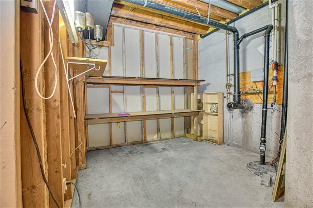 120 NW Whitlock Drive — photo 36