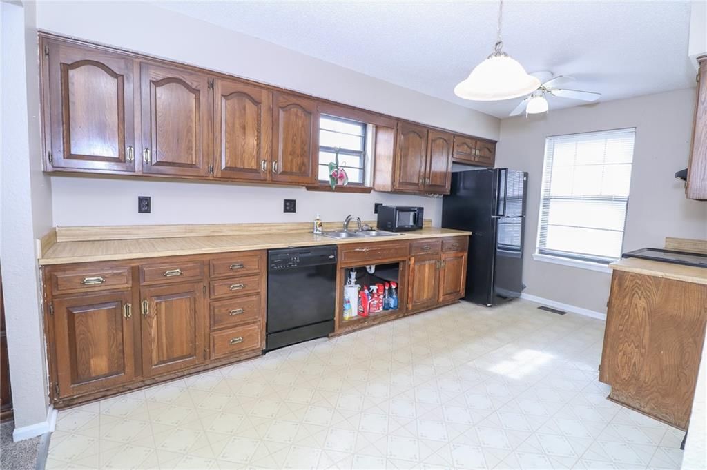 5313 Crest Drive — photo 6