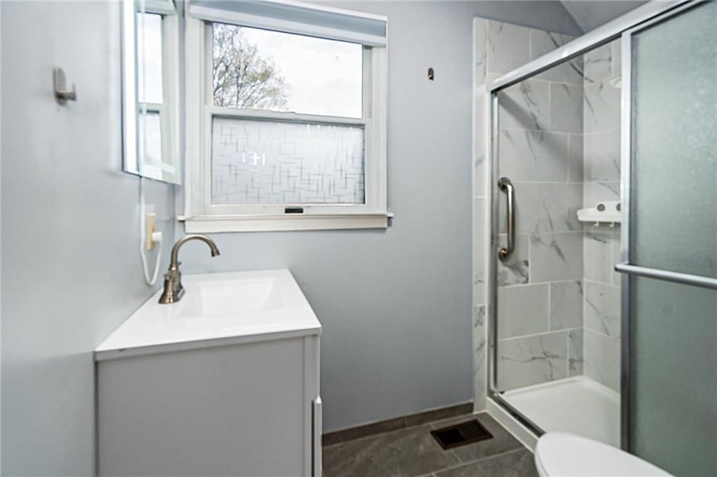 910 Monroe Street — photo 35