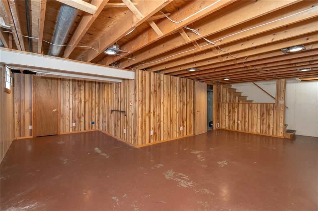 910 Monroe Street — photo 38