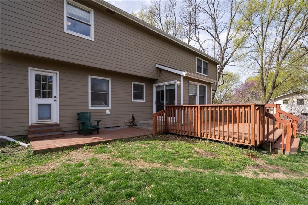 910 Monroe Street — photo 44