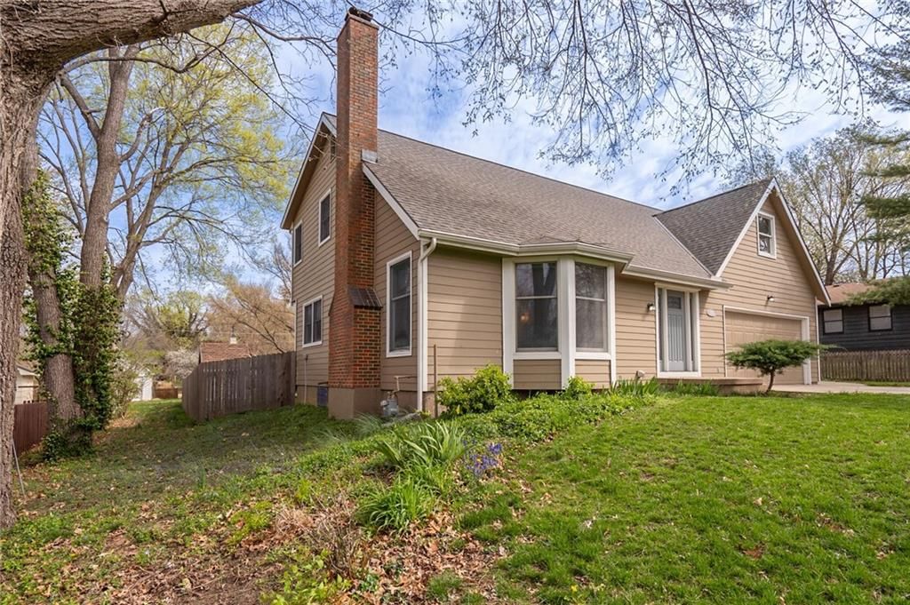 910 Monroe Street — photo 48