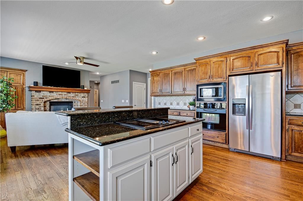 7800 ALDEN Road — photo 13