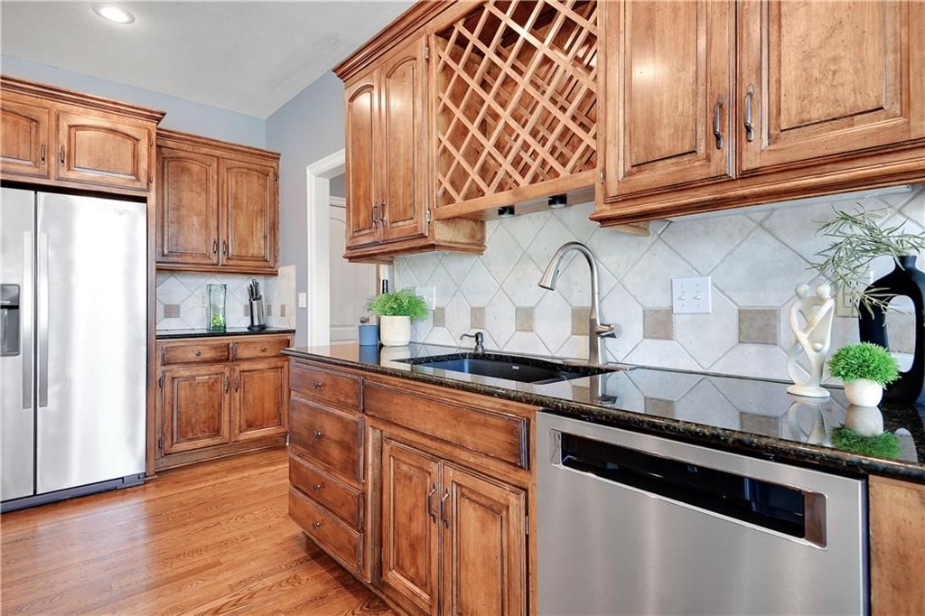 7800 ALDEN Road — photo 14