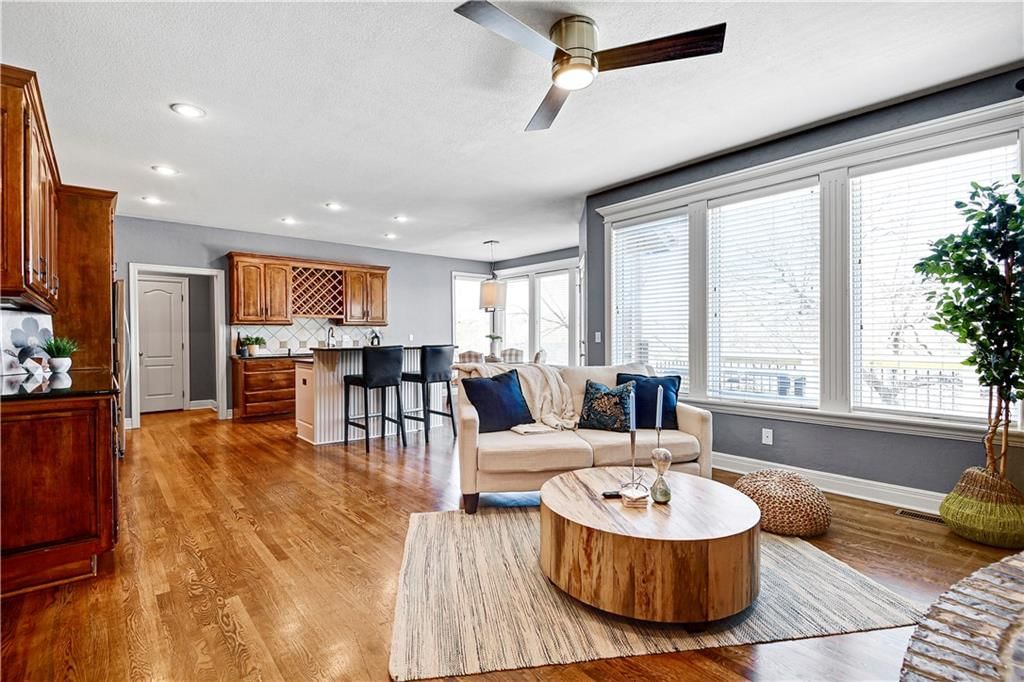 7800 ALDEN Road — photo 15