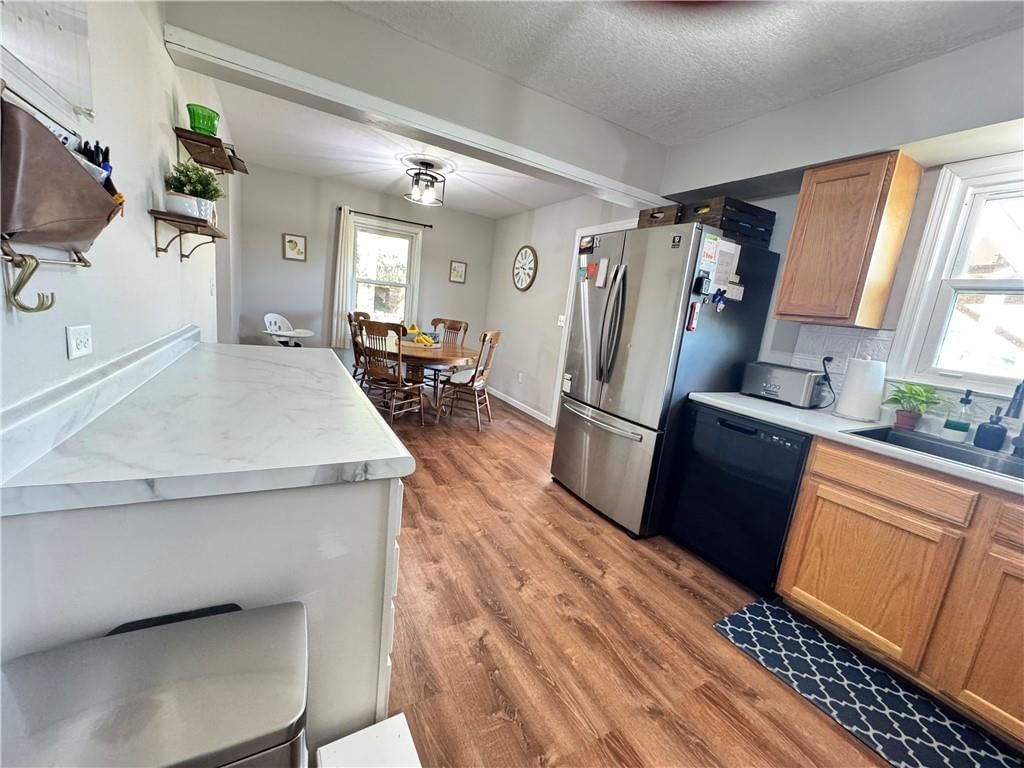 104 E Ohio Street — photo 3