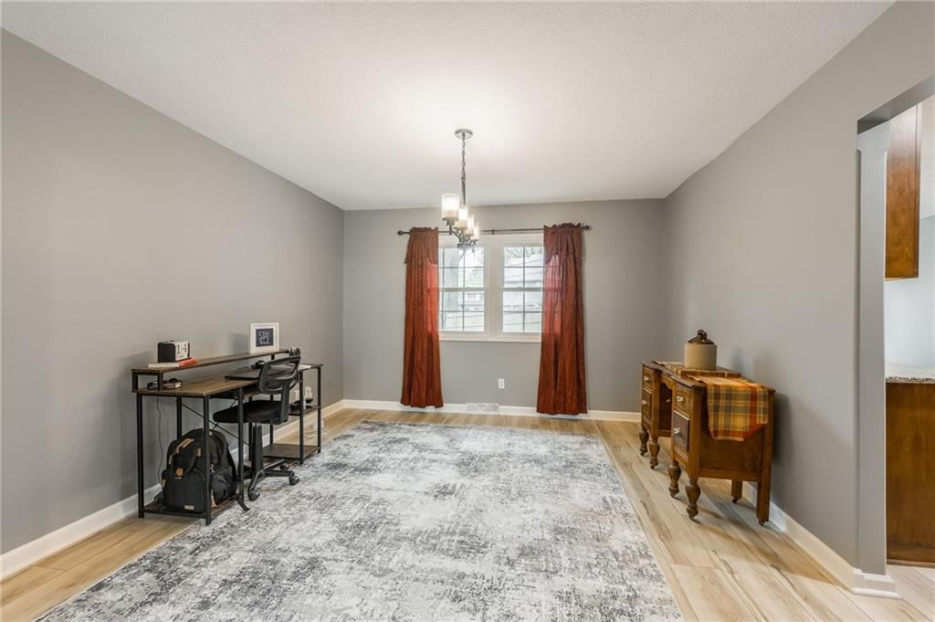 6806 N Euclid Avenue — photo 12