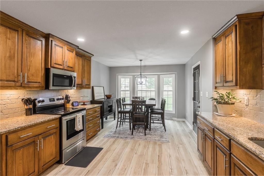 6806 N Euclid Avenue — photo 16