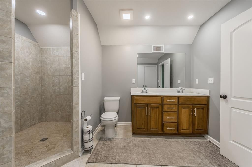 6806 N Euclid Avenue — photo 24