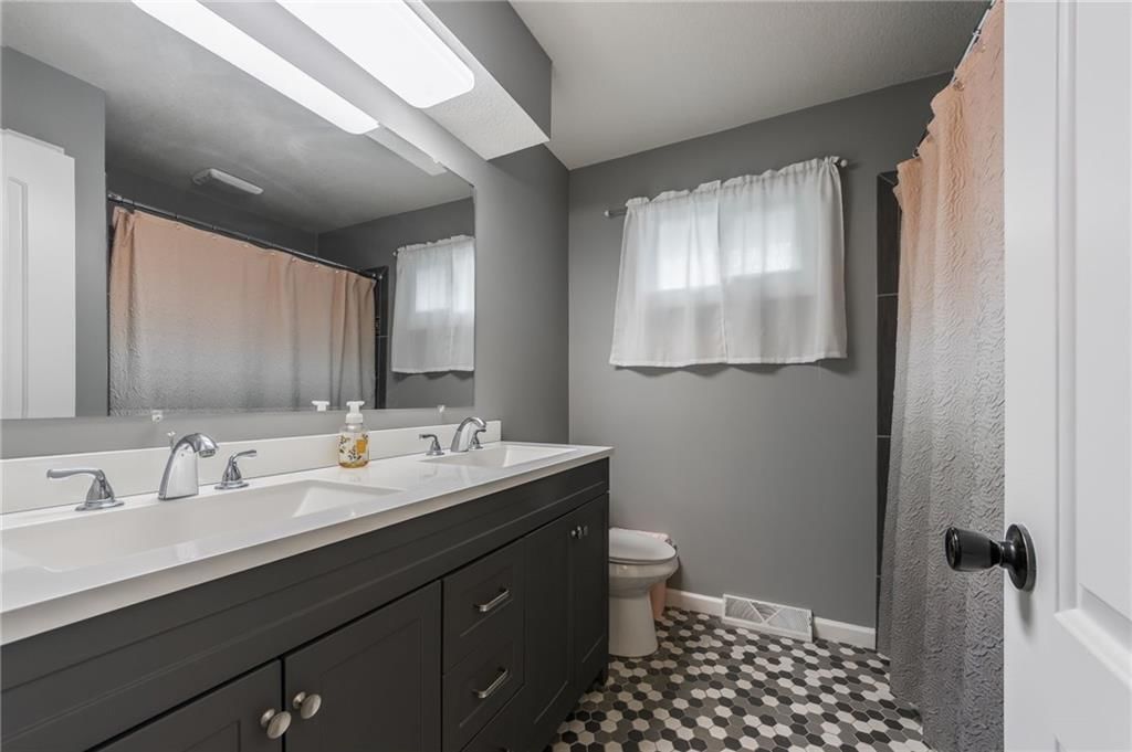 6806 N Euclid Avenue — photo 30