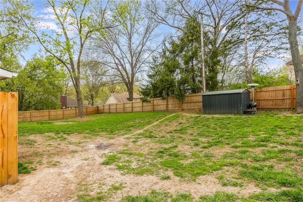 6806 N Euclid Avenue — photo 44