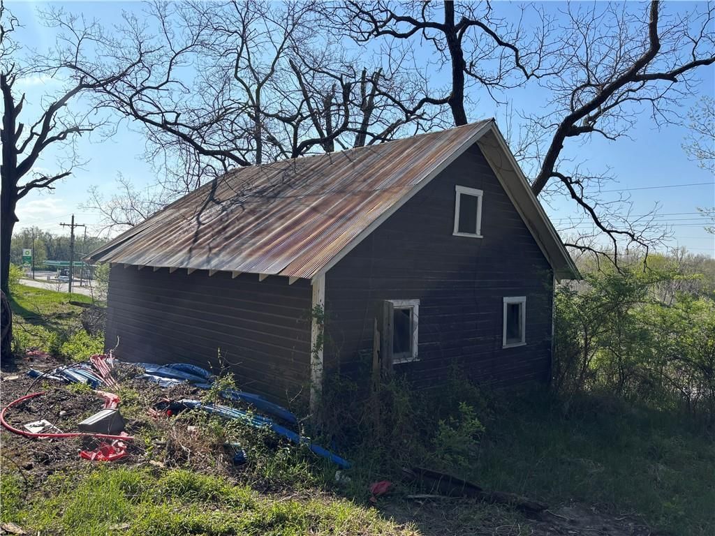 10648 Kaw Drive — photo 7