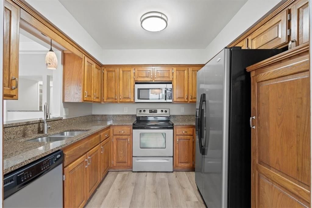5860 PARK Street — photo 13