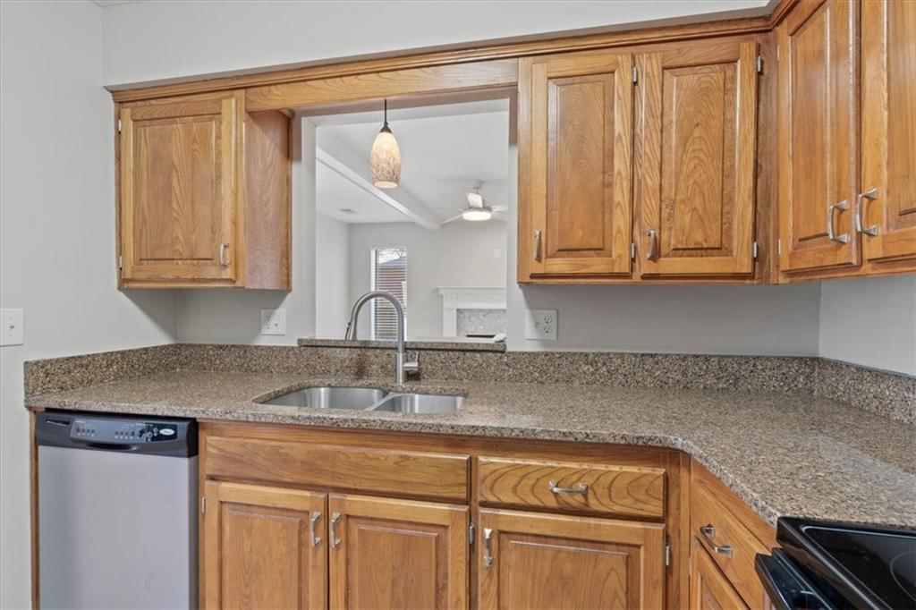 5860 PARK Street — photo 14
