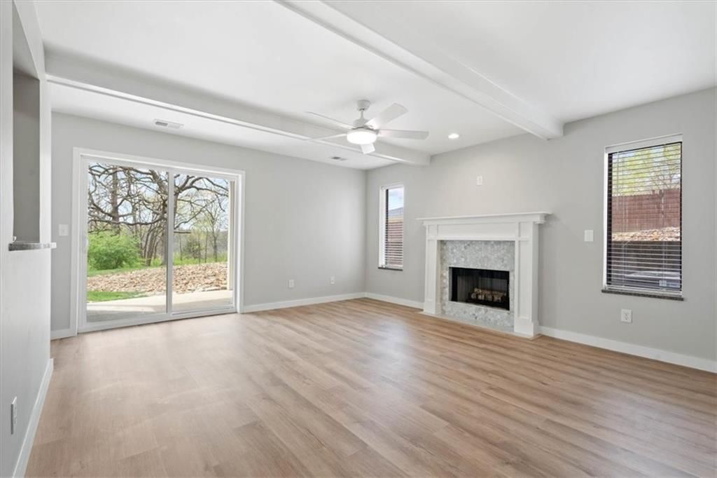 5860 PARK Street — photo 6