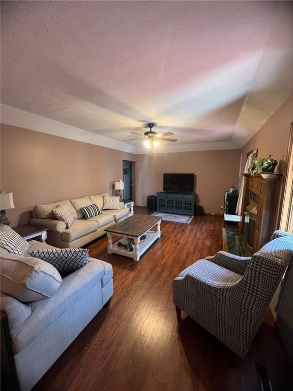 3006 E 8th Street — photo 29