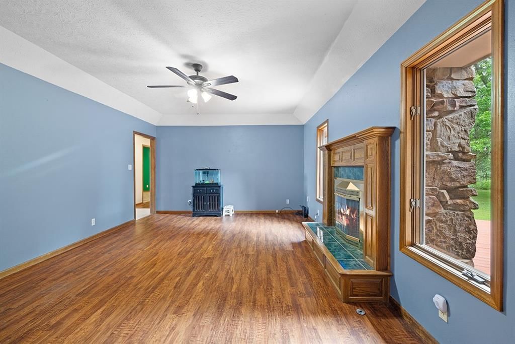 3006 E 8th Street — photo 34
