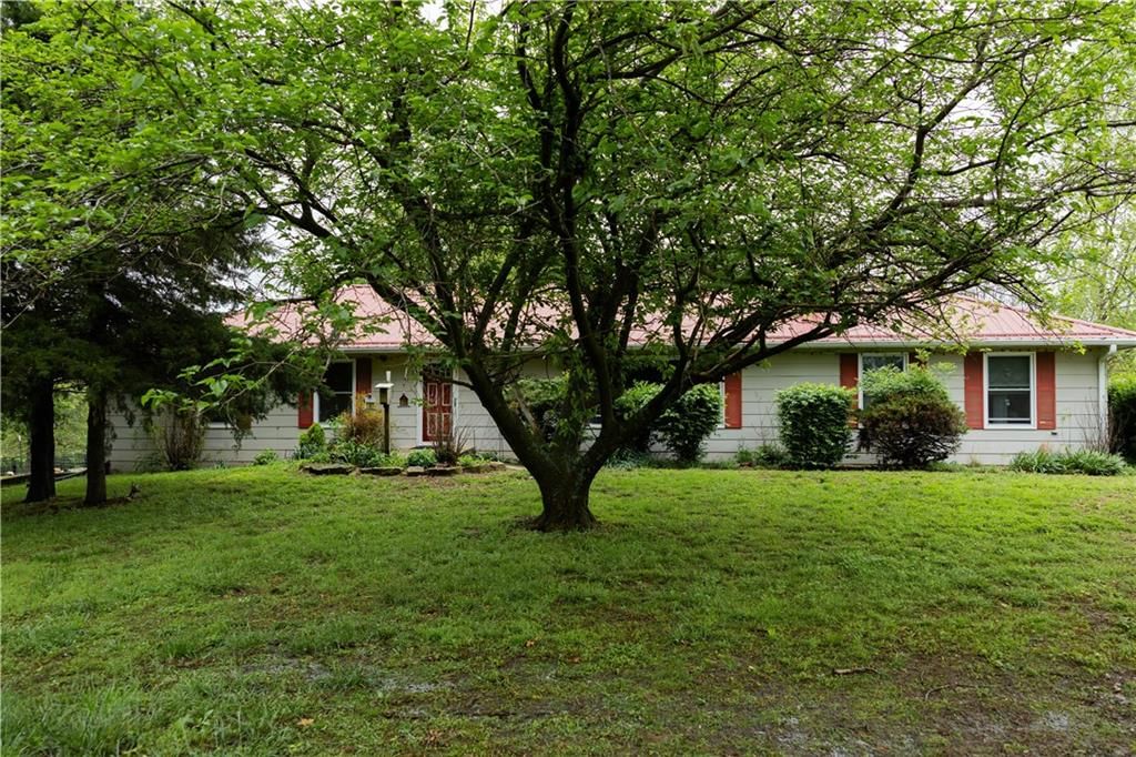 1156 NE 50th Road — photo 3