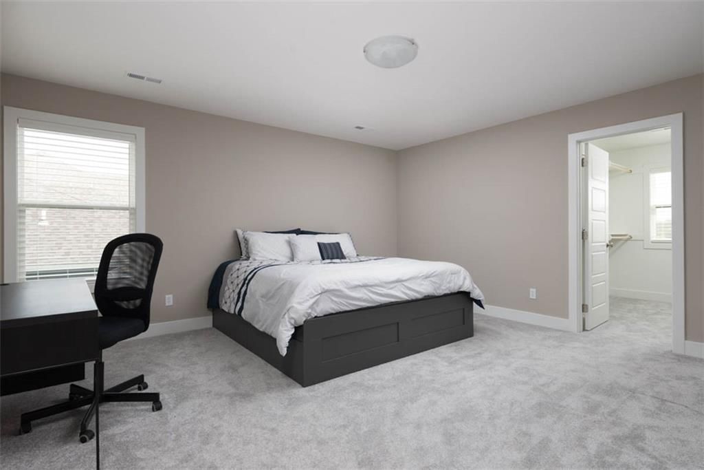 7430 N Lamar Drive — photo 24