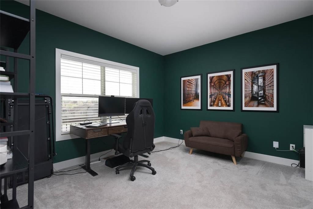 7430 N Lamar Drive — photo 4