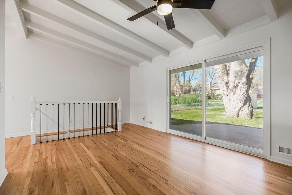 9018 Hemlock Drive — photo 4