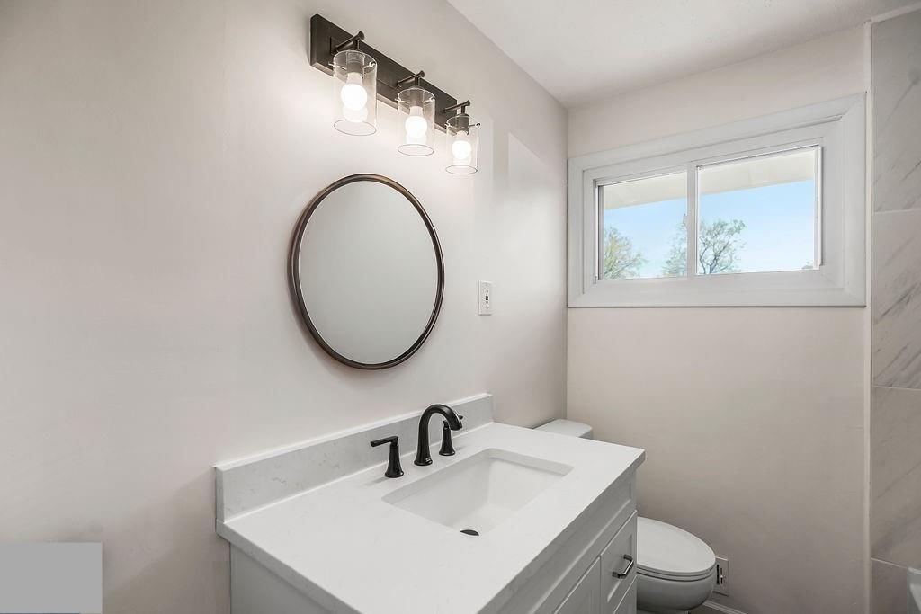 9018 Hemlock Drive — photo 8