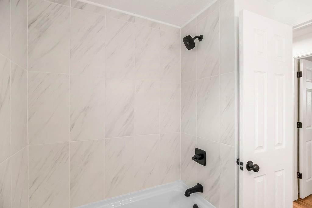 9018 Hemlock Drive — photo 9