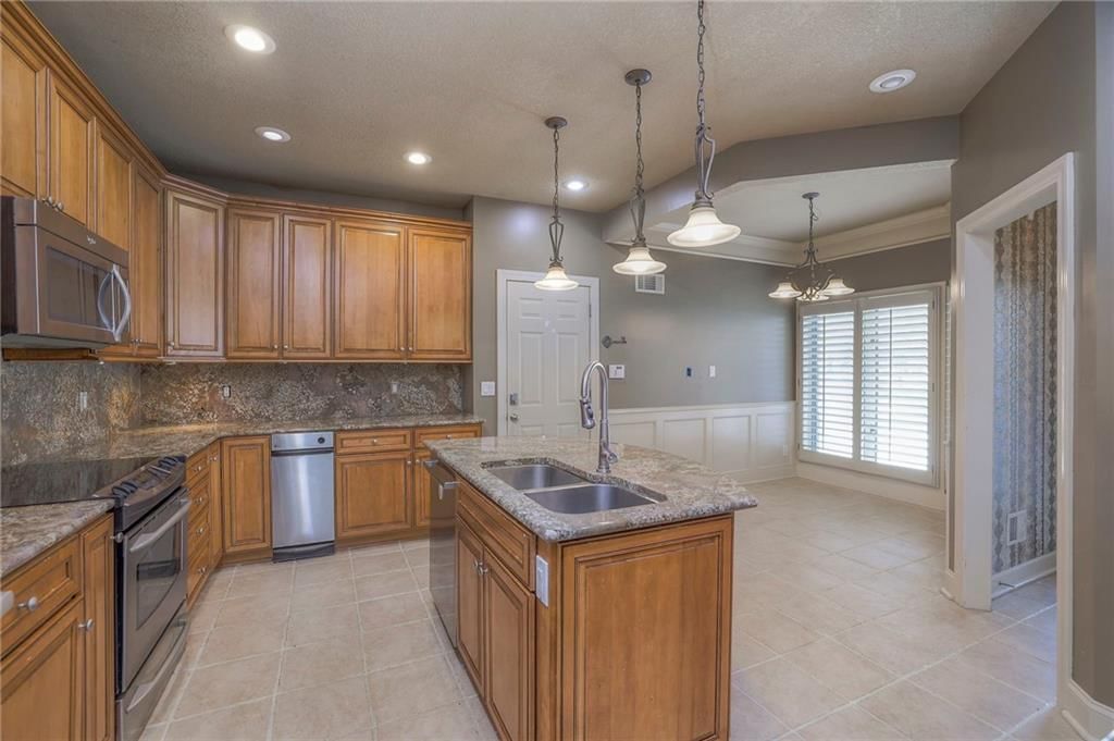 6509 W 92nd Street — photo 14