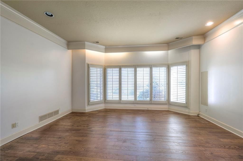 6509 W 92nd Street — photo 49