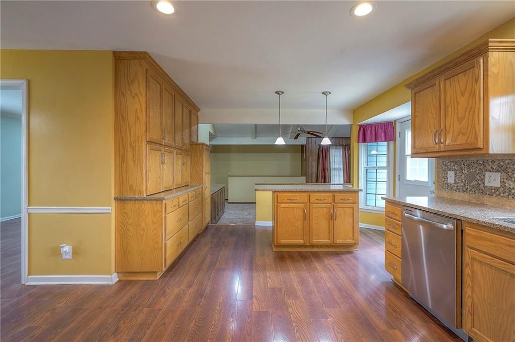 11701 E 49th Street — photo 17