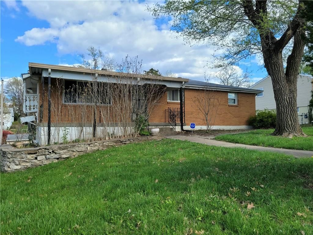 5141 N Beacon Avenue — photo 25