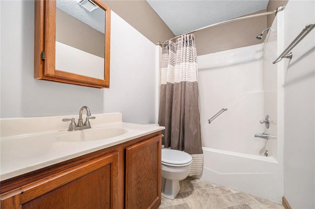 611 Valley Street — photo 15