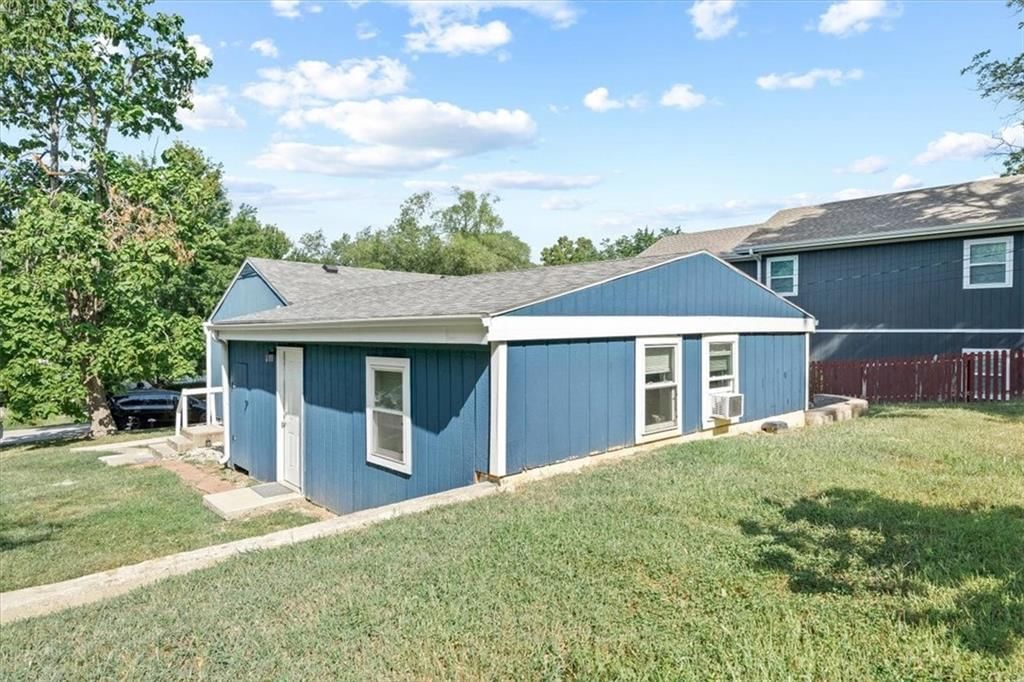 9223 McGee Street — photo 15