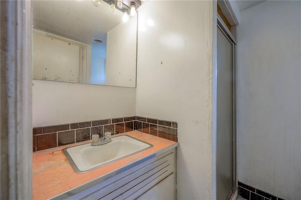 8345 Campbell Street — photo 12