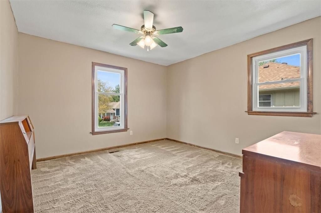 6203 Greenwood Drive — photo 15
