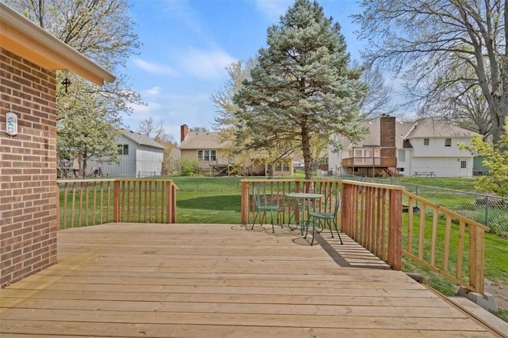 6203 Greenwood Drive — photo 25