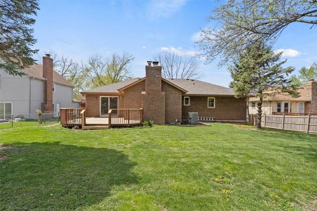 6203 Greenwood Drive — photo 26