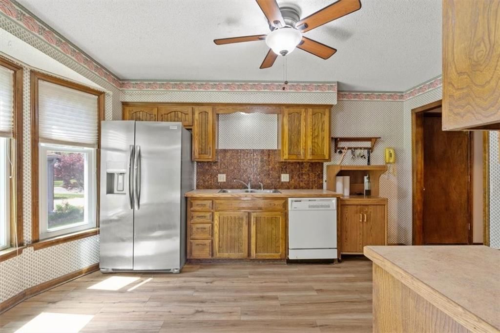 6203 Greenwood Drive — photo 9