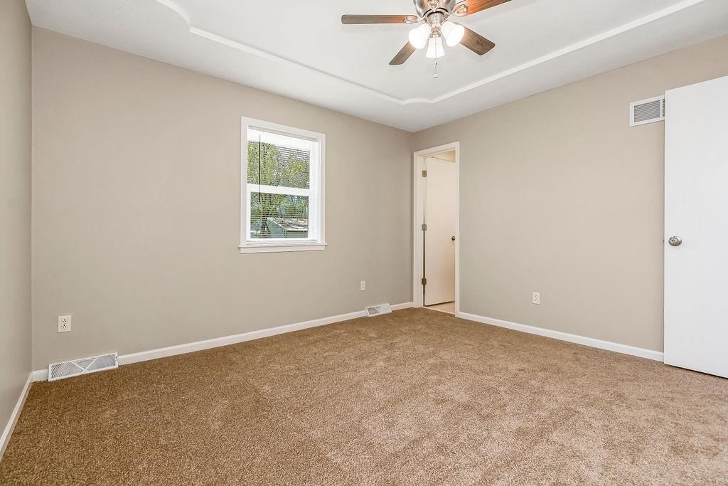 1203 W Elm Street — photo 14