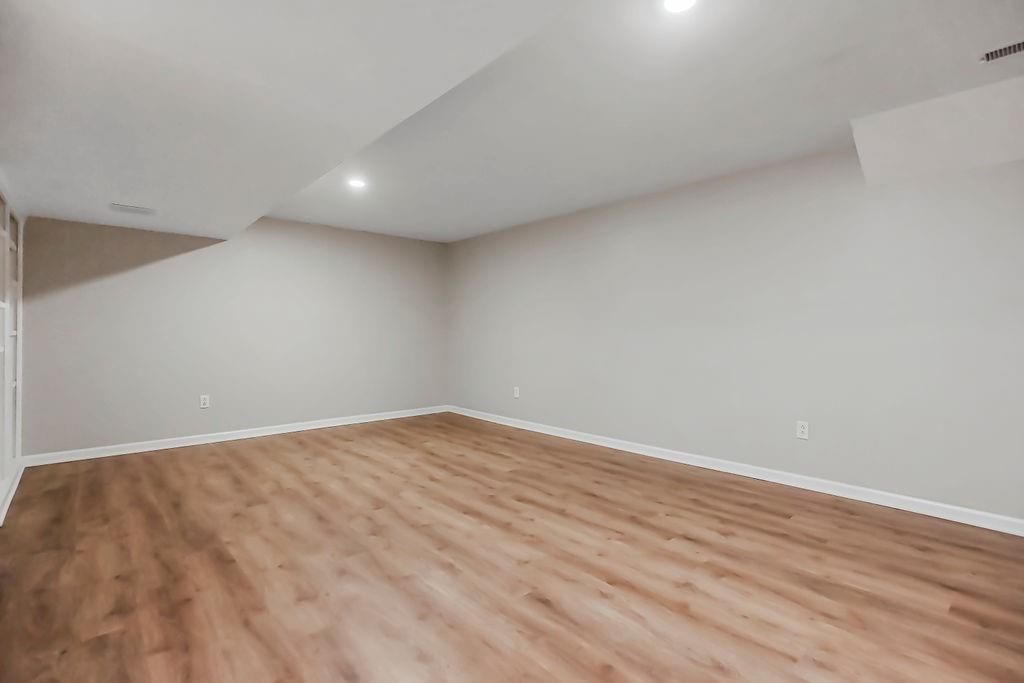 1203 W Elm Street — photo 25